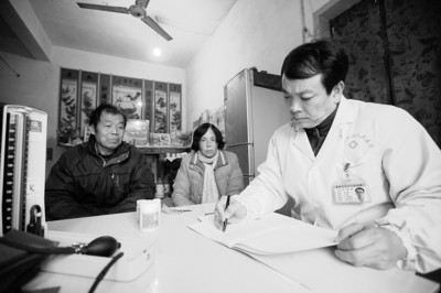签约医生进农家.jpg